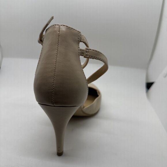 APT.9 DEFINED COMFORT Strappy Closed Toe Tan Heels Sz 8.5 M - Picture 10 of 13